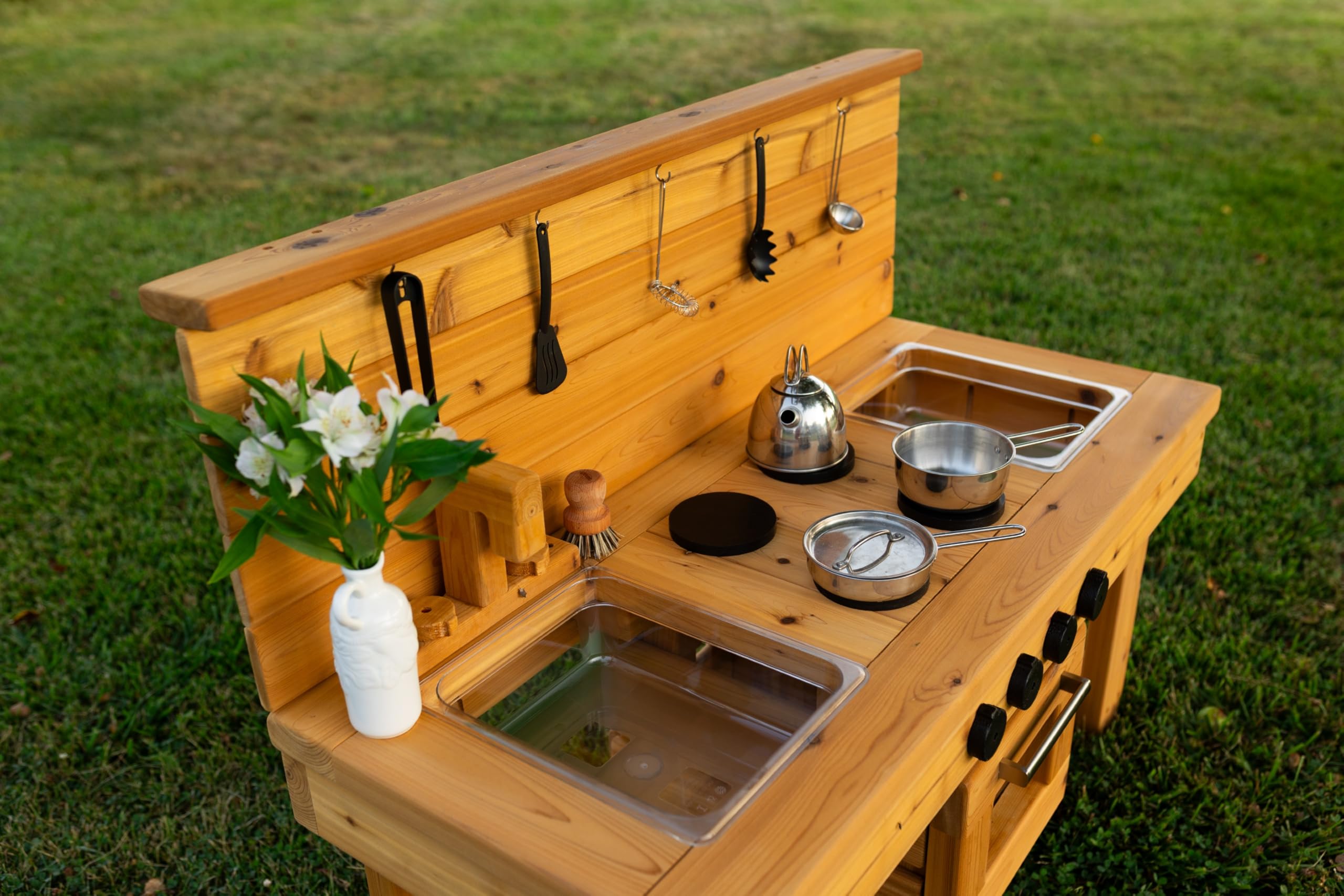 Noble Toys XL Cedar Outdoor Mud Kitchen