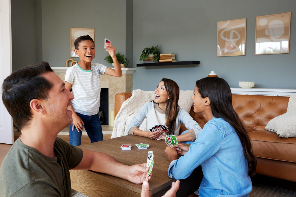 UNO Teams Cooperative Card Game