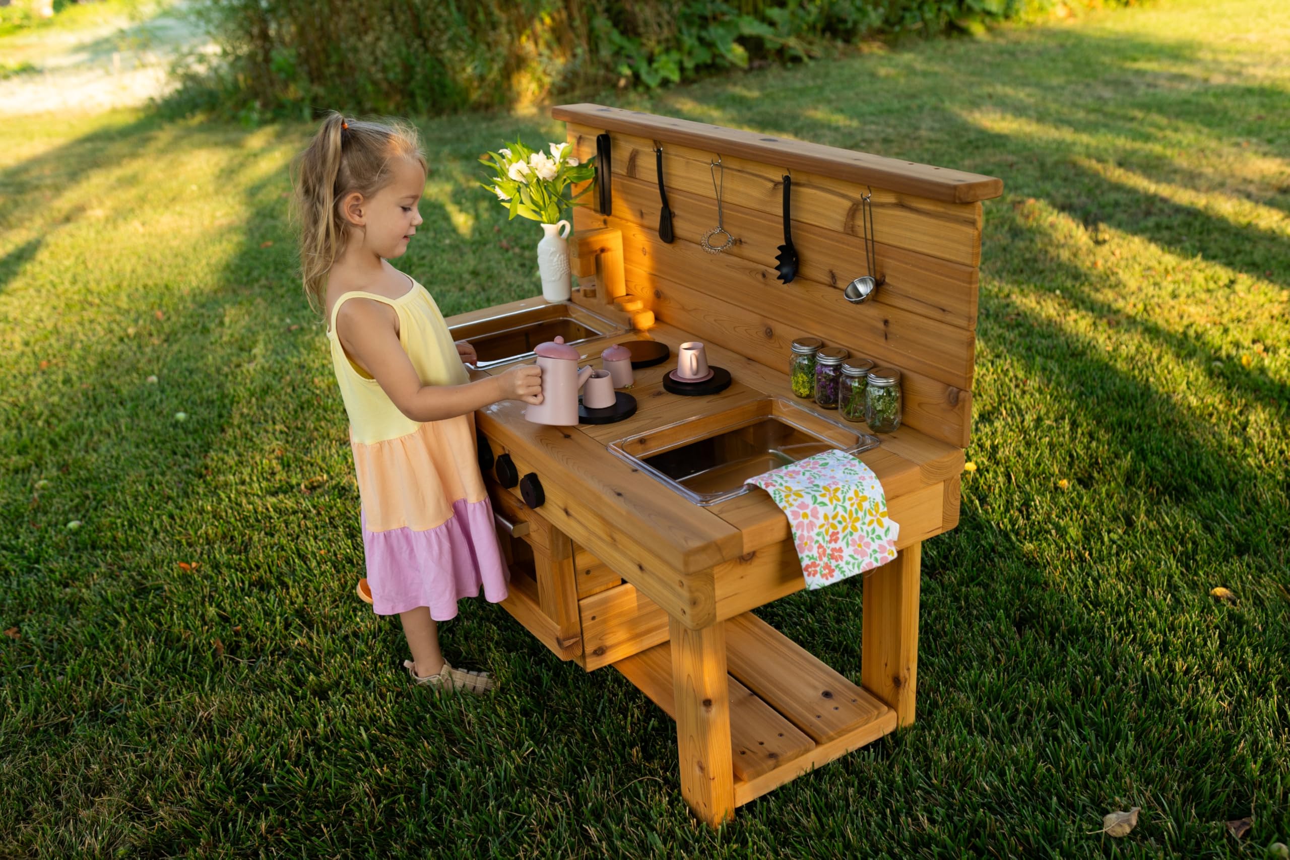 Noble Toys XL Cedar Outdoor Mud Kitchen