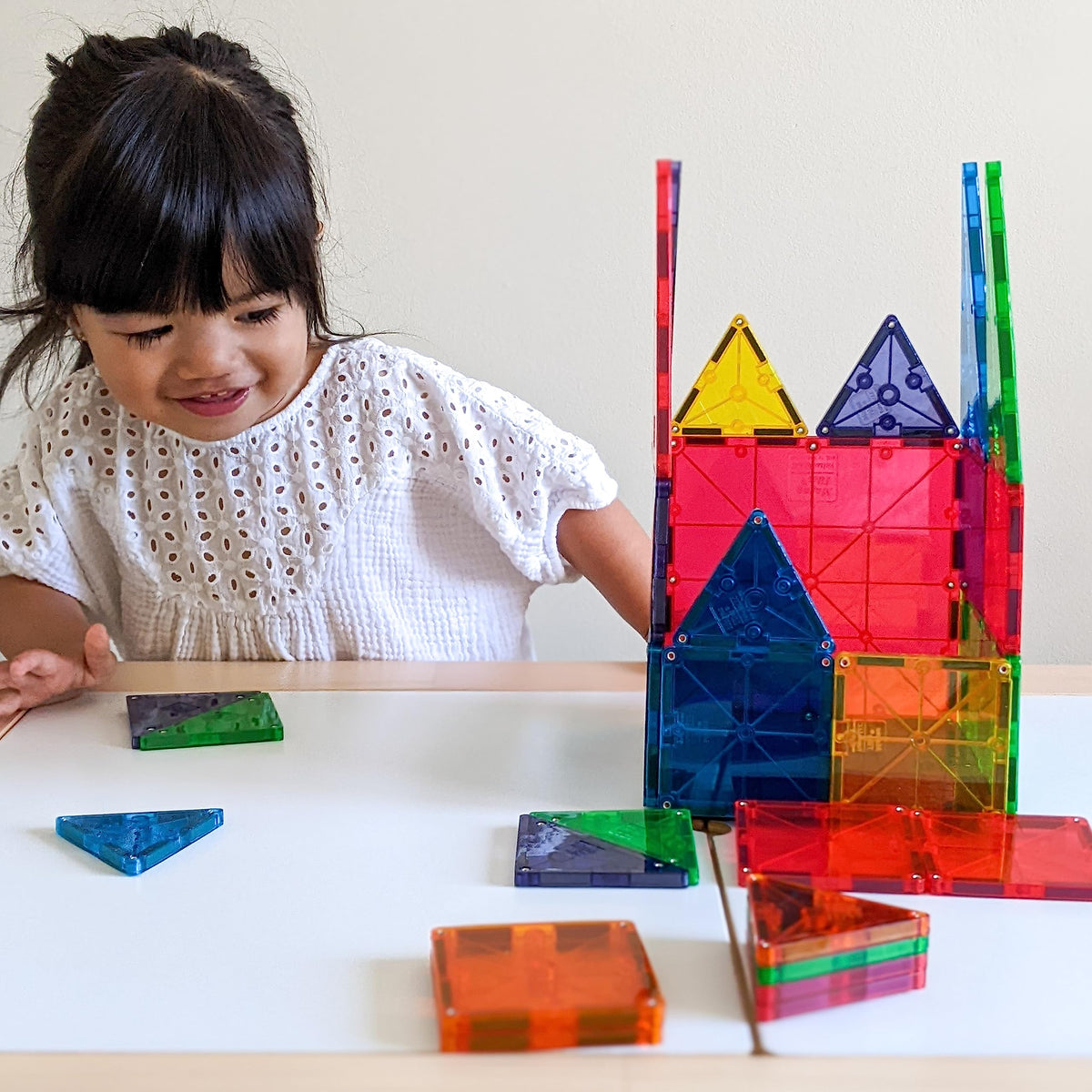 MAGNA-TILES Classic 32-Piece Magnetic Set